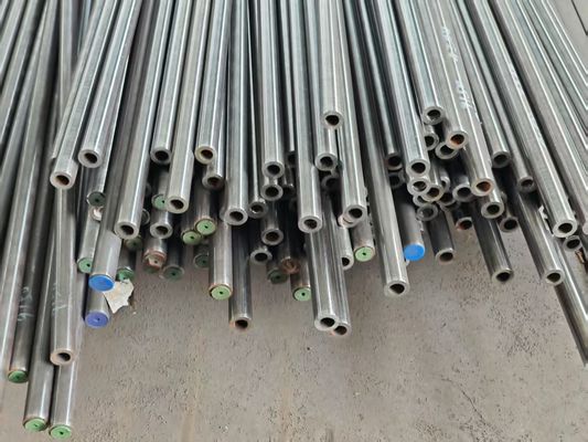 ASTM A192 規格の高圧カスタマイズされたシームレスボイラーチューブ