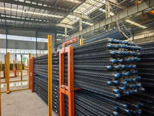 熱を散らすため,ステンレス鋼のボイラーフィンチューブ