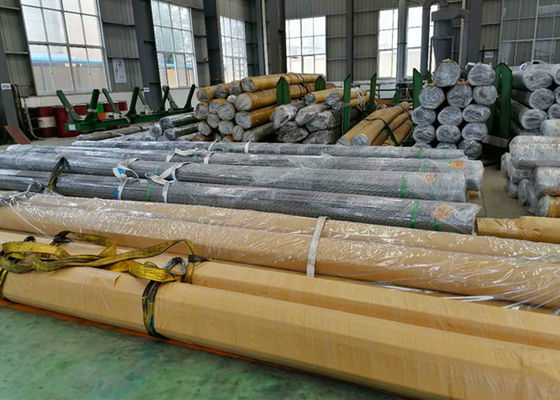 金属の合金鋼の継ぎ目が無い管ASTM A209 T1 T1A T1B ASTM A210 A1 DIN 1629 St52.4 St52、Oildの表面の明白な端M W