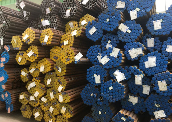 熱交換器の黒の鋼鉄継ぎ目が無い管の銅上塗を施してあるASTM A106の標準
