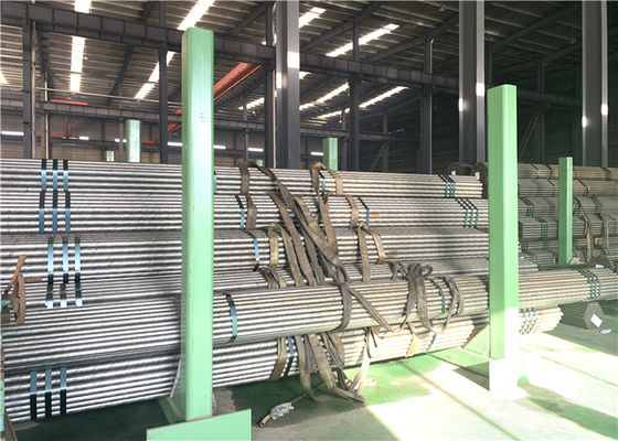 熱交換器のための4MMの重量ASTM A269 TP304の継ぎ目が無いボイラー鋼鉄管